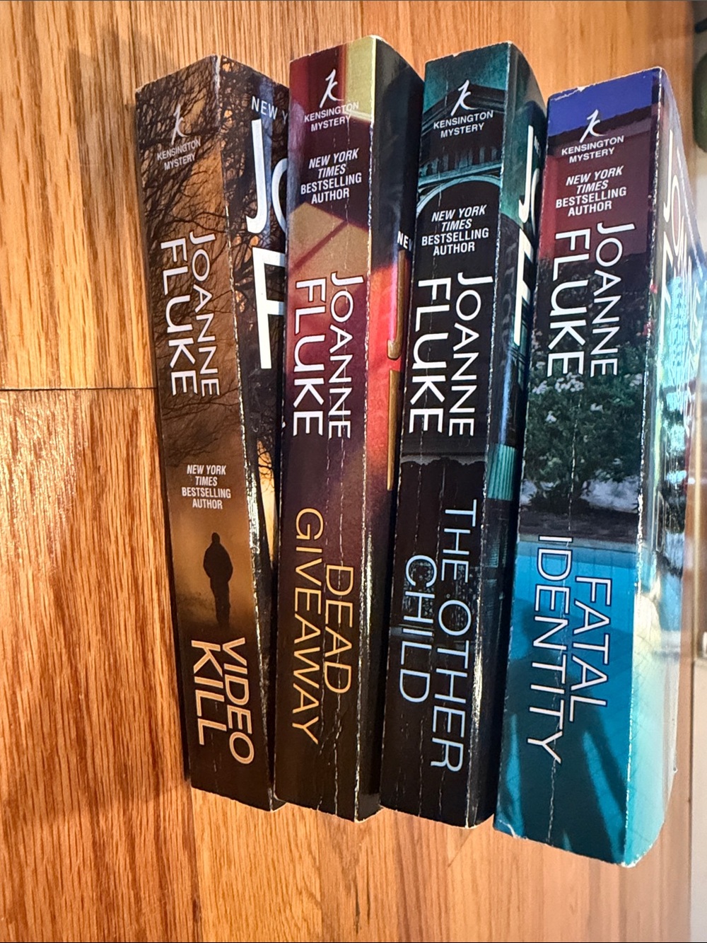 Joanne Fluke Mystery Paperback 4 Book bundle (Assorted Spine Colors)